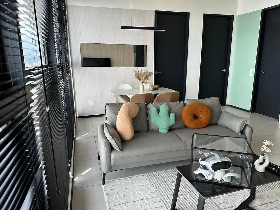 Apartment Pico Vr, 3Br 3 Queen Bed, 2 Car Park, Urbansuites By Xw Home Jelutong Malaysia