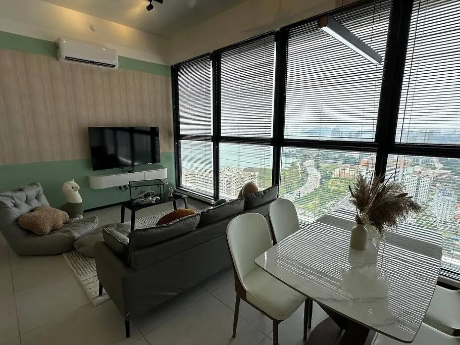 Pico Vr, 3Br 3 Queen Bed, 2 Car Park, Urbansuites By Xw Home Jelutong 0*,  Malaysia
